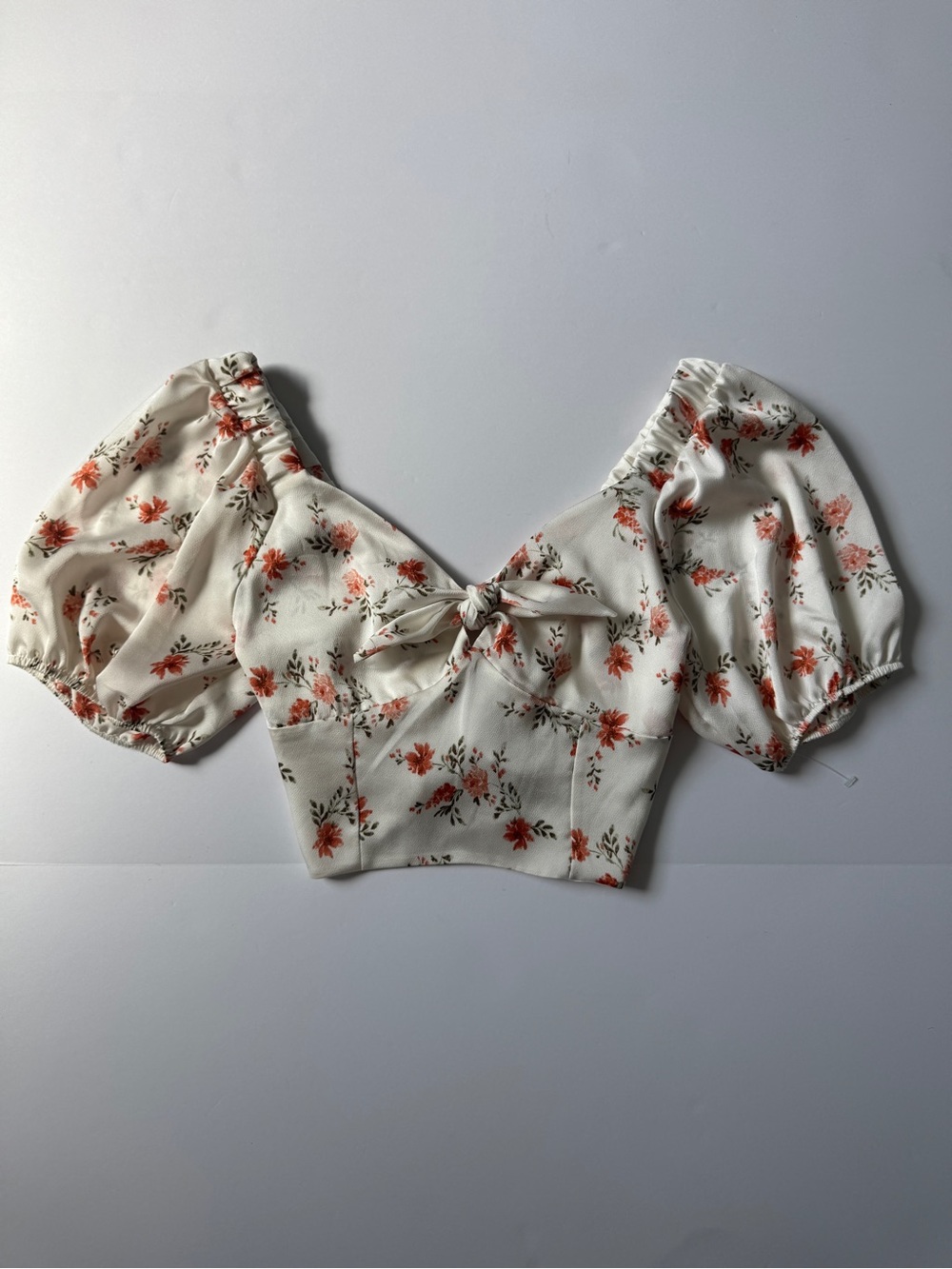 Altar'd State Floral Print Tie-Front Puff Sleeve Crop Top Size S NWOT - Picture 2 of 8